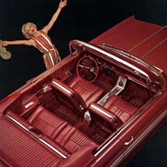 1961_Oldsmobile_Starfire-03