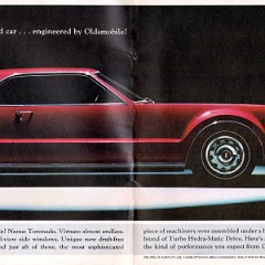 1966_Oldsmobile_Sports_Model-02-03