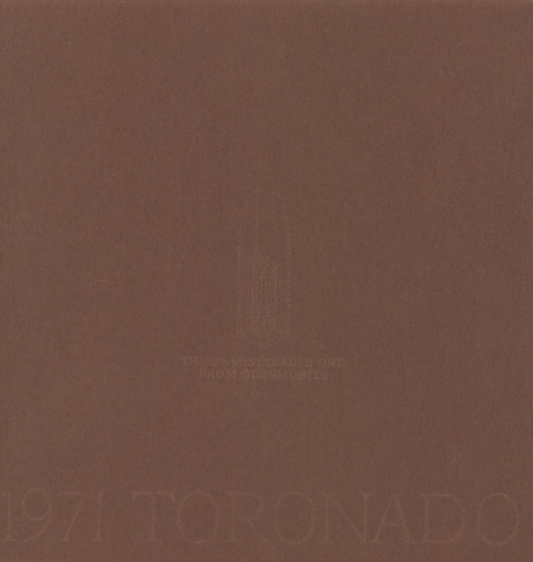 1971_Oldsmobile_Toronado-01