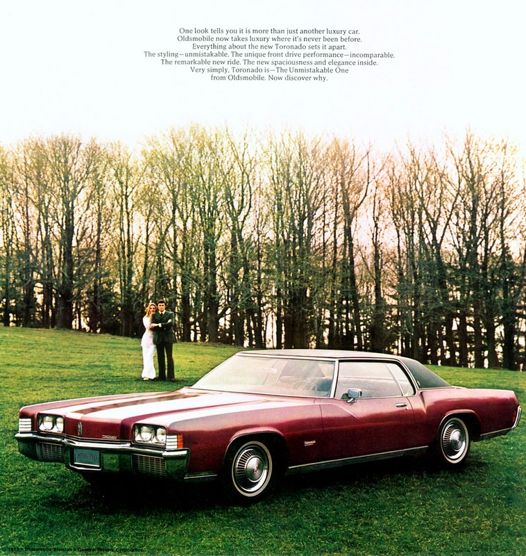 1971_Oldsmobile_Toronado-02