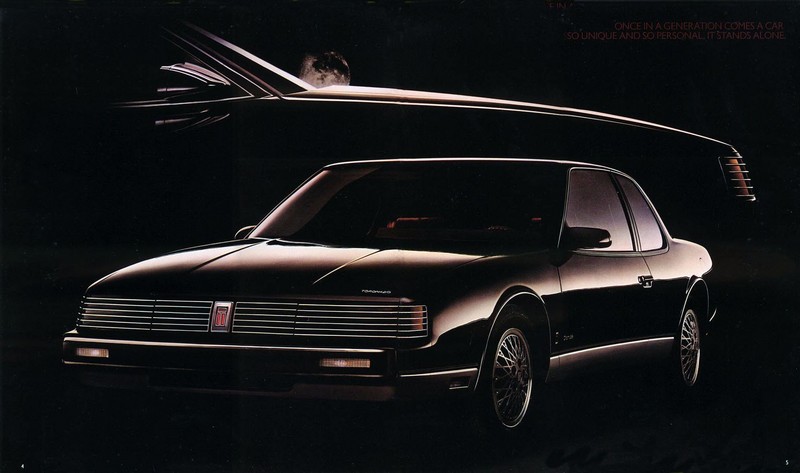 1986_Oldsmobile_Toronado-03