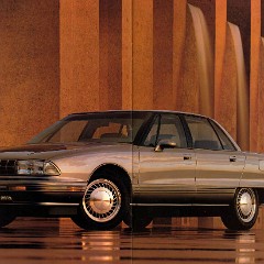 1991_Oldsmobile_Full_Line_Prestige-08-09