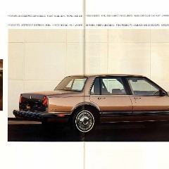 1991_Oldsmobile_Full_Line_Prestige-26-27