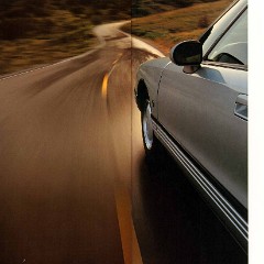 1993_Oldsmobile_Full_Line_Prestige-02-03