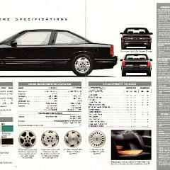 1993_Oldsmobile_Full_Line_Prestige-44-45