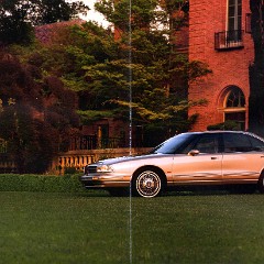 1994_Oldsmobile_Eighty_Eight-00b-00c