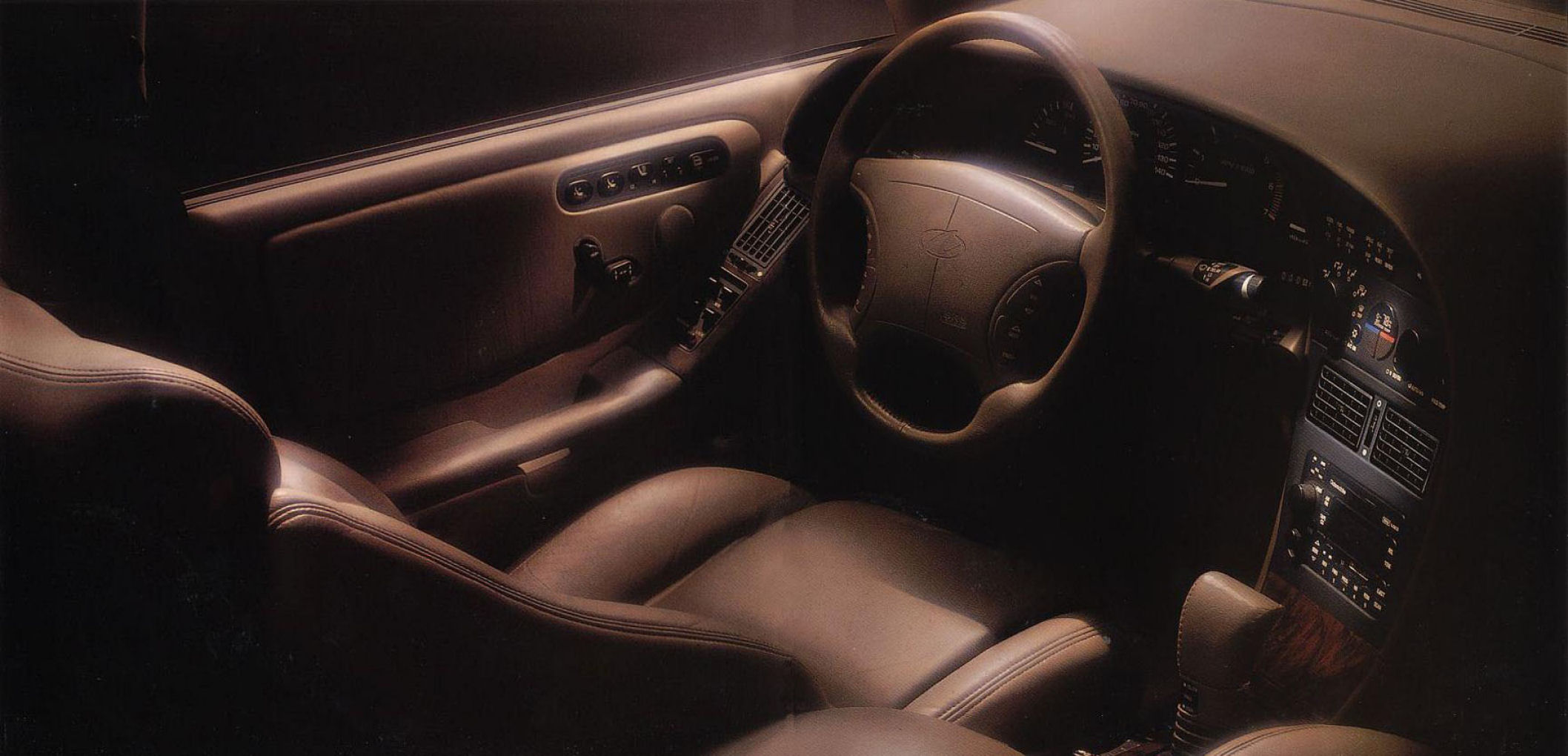1995_Oldsmobile_Aurora-10-11