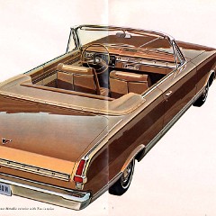 1966_Plymouth_Valiant-04-05