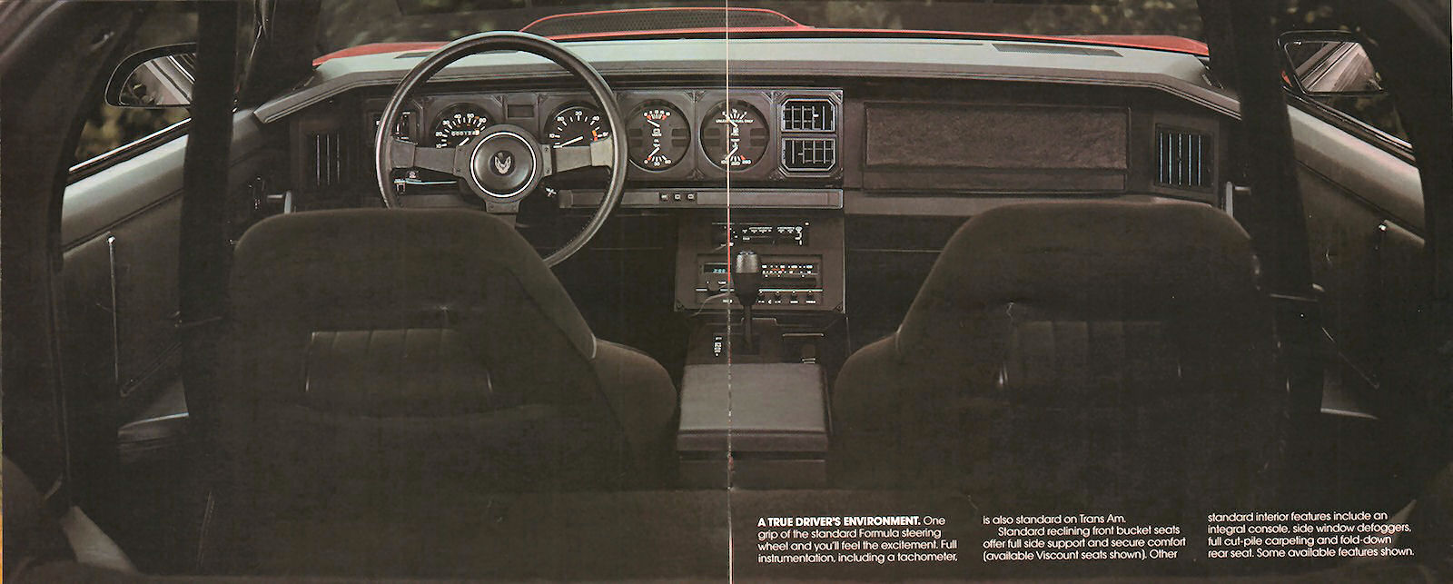1982_Pontiac_Firebird-04-05