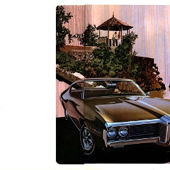 1969_Pontiac_Full_Line_Prestige-32-33