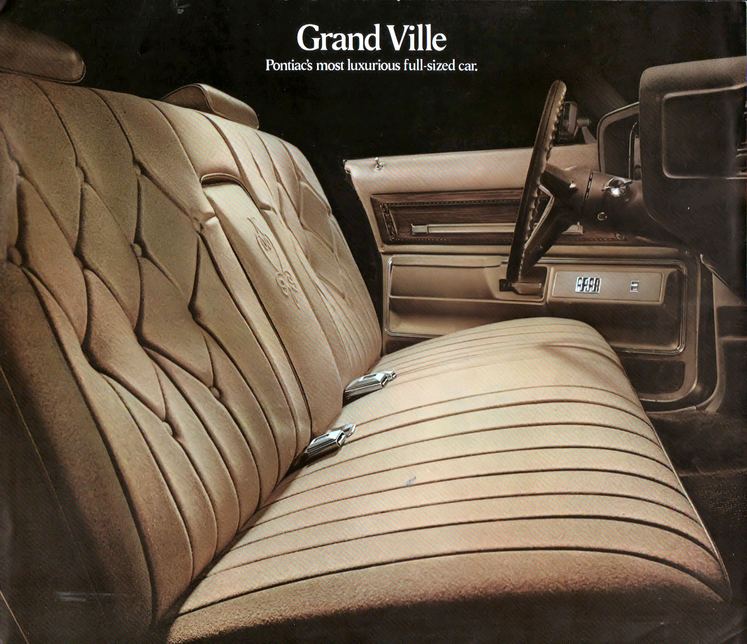 1973_Pontiac_Grand_Ville-01