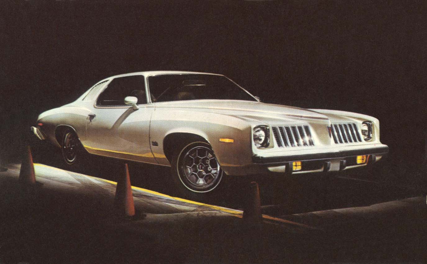 1974_Pontiac_Postcard-03a