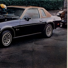 1977_Pontiac_Full_Line-20-21