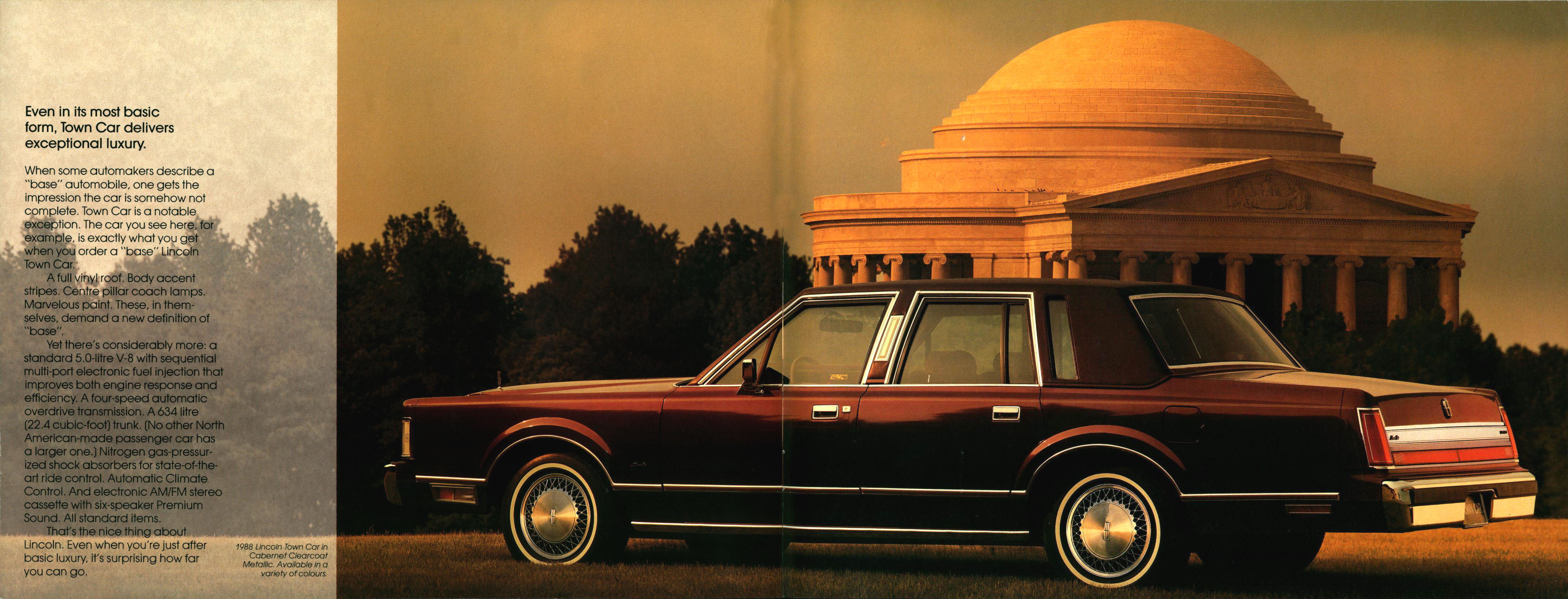 1988_Lincoln_Town_Car_Cdn-10-11