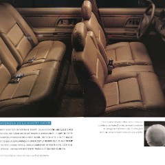 1995_Oldsmobile_Cdn-Fr-44-45_