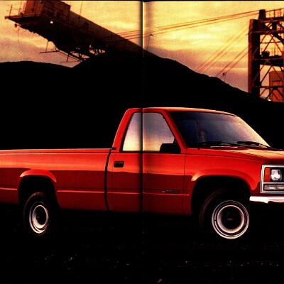 1988 Chevrolet Full Size Pickup Brochure 16-17