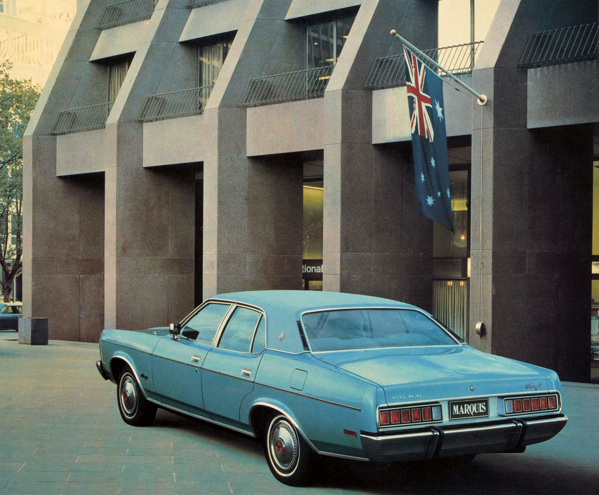 1977 Ford ZH Fairlane Marquis (Aus)_Page_05