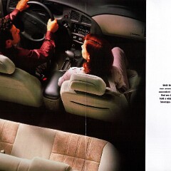 2000 Chevrolet Monte Carlo Brochure (Cdn) 10-11