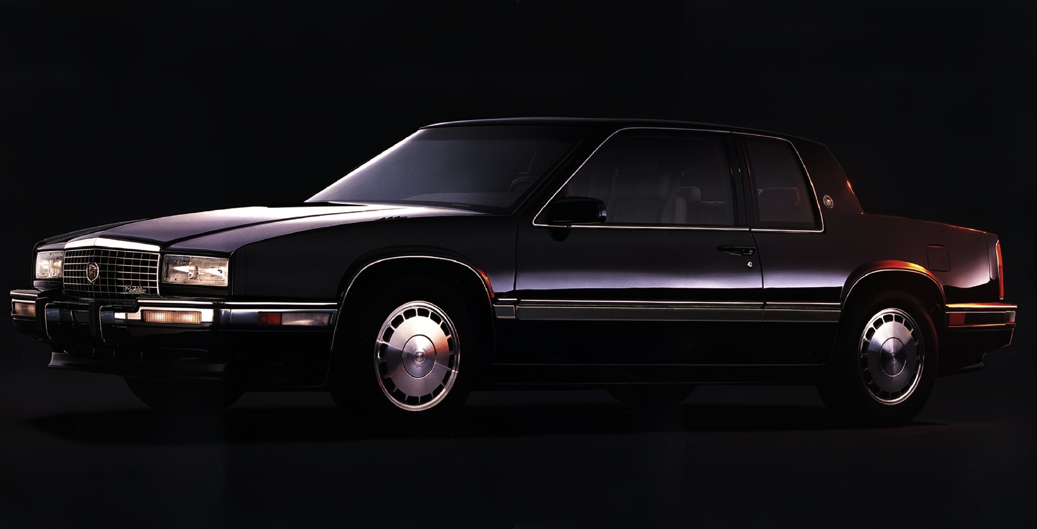 1990 Cadillac Eldorado Touring Coupe Brochure 04-05-06-07