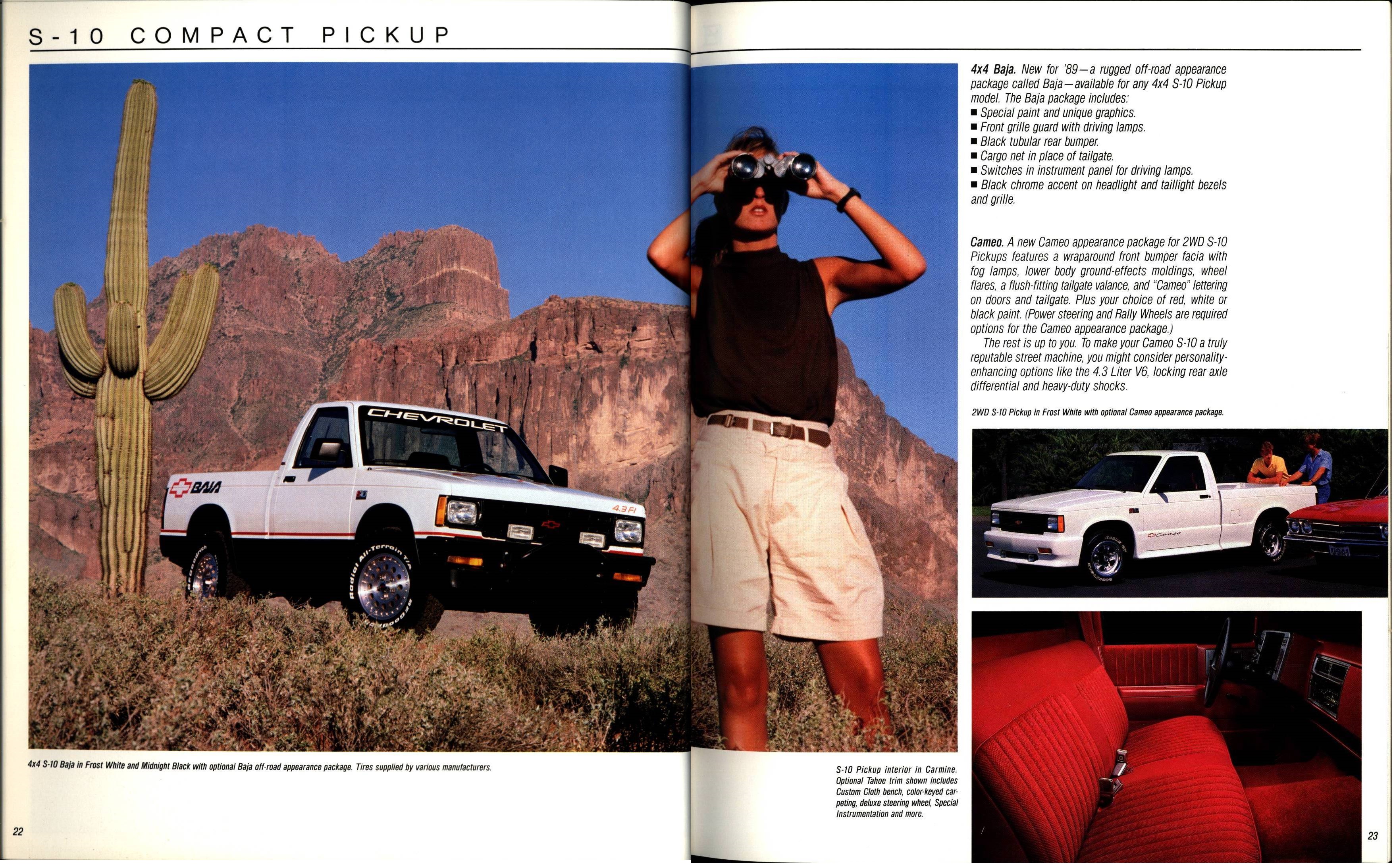 1989 Chevrolet Trucks Full Line Brochure 22-23