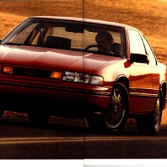 1990 Chevrolet Cars Full Line Brochure 016-017