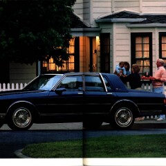 1990 Chevrolet Cars Full Line Brochure 076-077