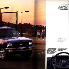 1990 Chevrolet Trucks Brochure Vol. 1 58-59