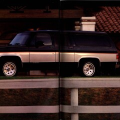 1990 Chevrolet Trucks Brochure Vol. 1 76-77