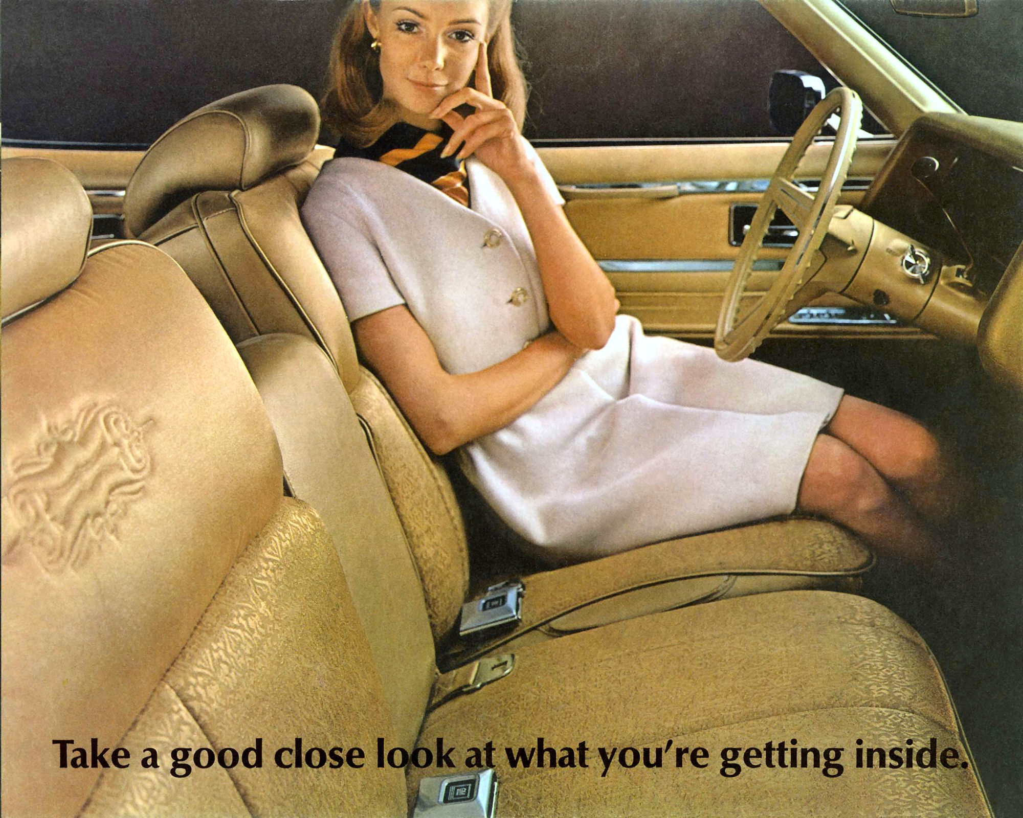 1970 Pontiac Close Look Mailer_Page_1