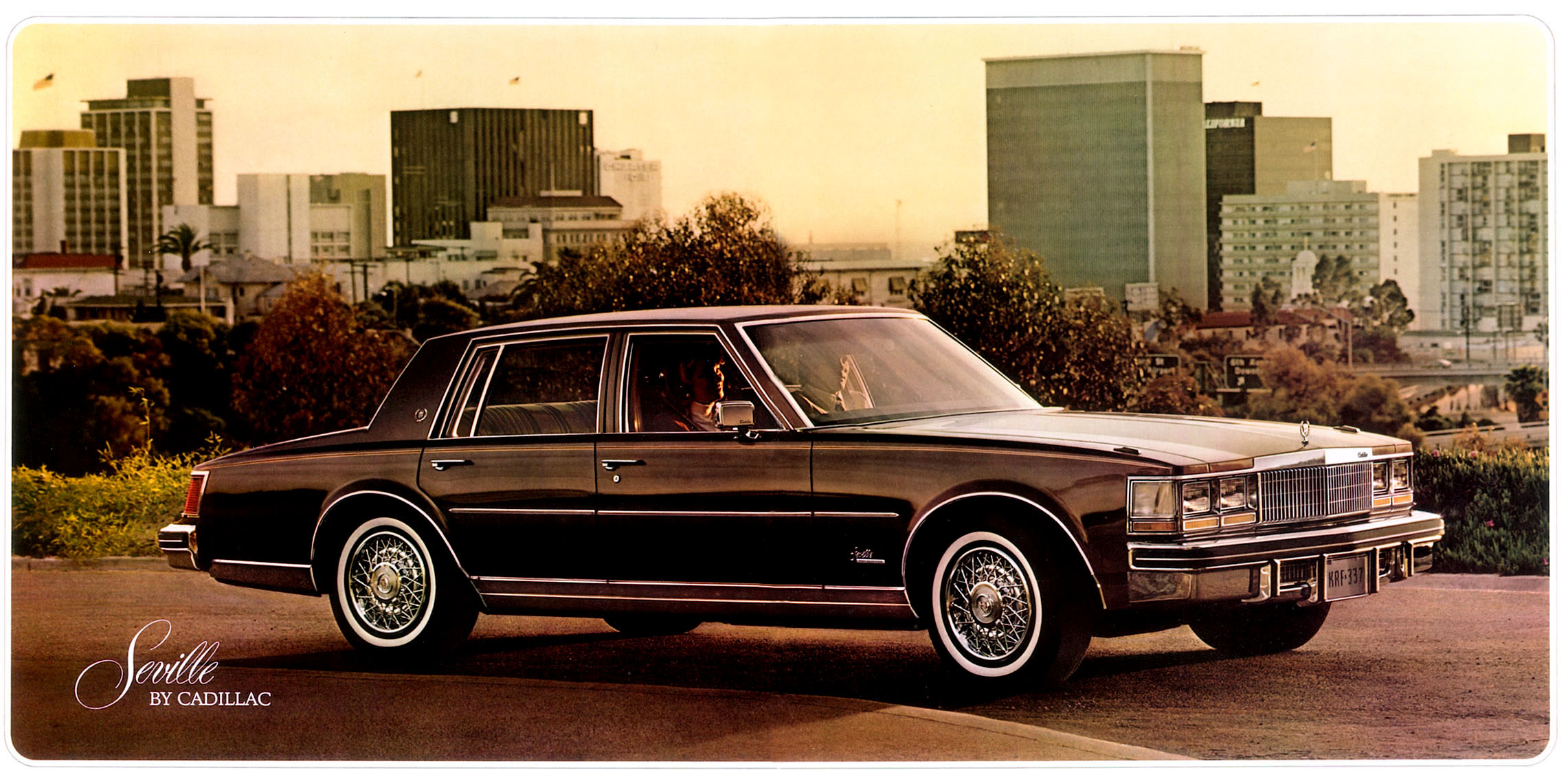 1977_Cadillac_Seville-07