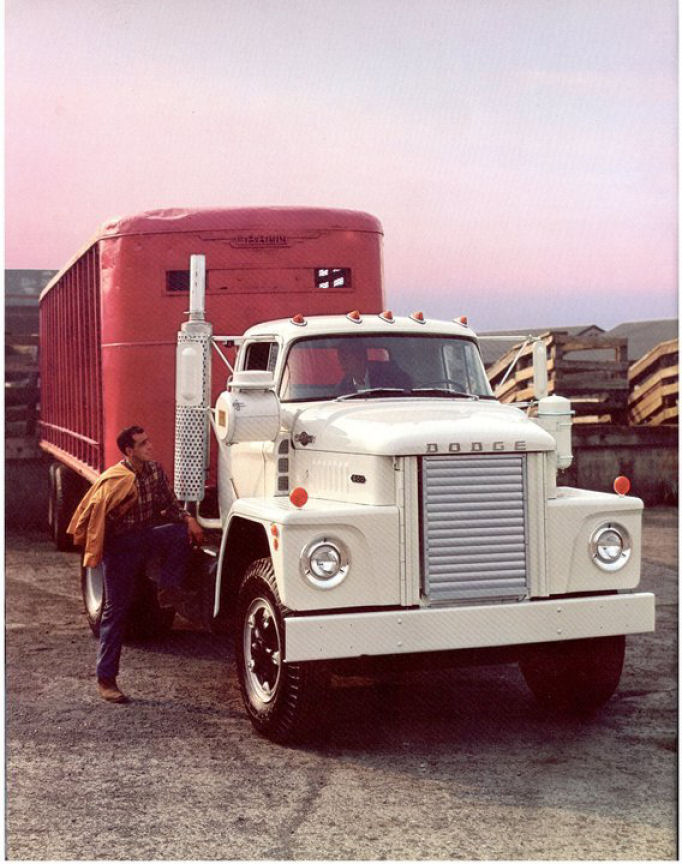 1969_Dodge_HD_Trucks-04