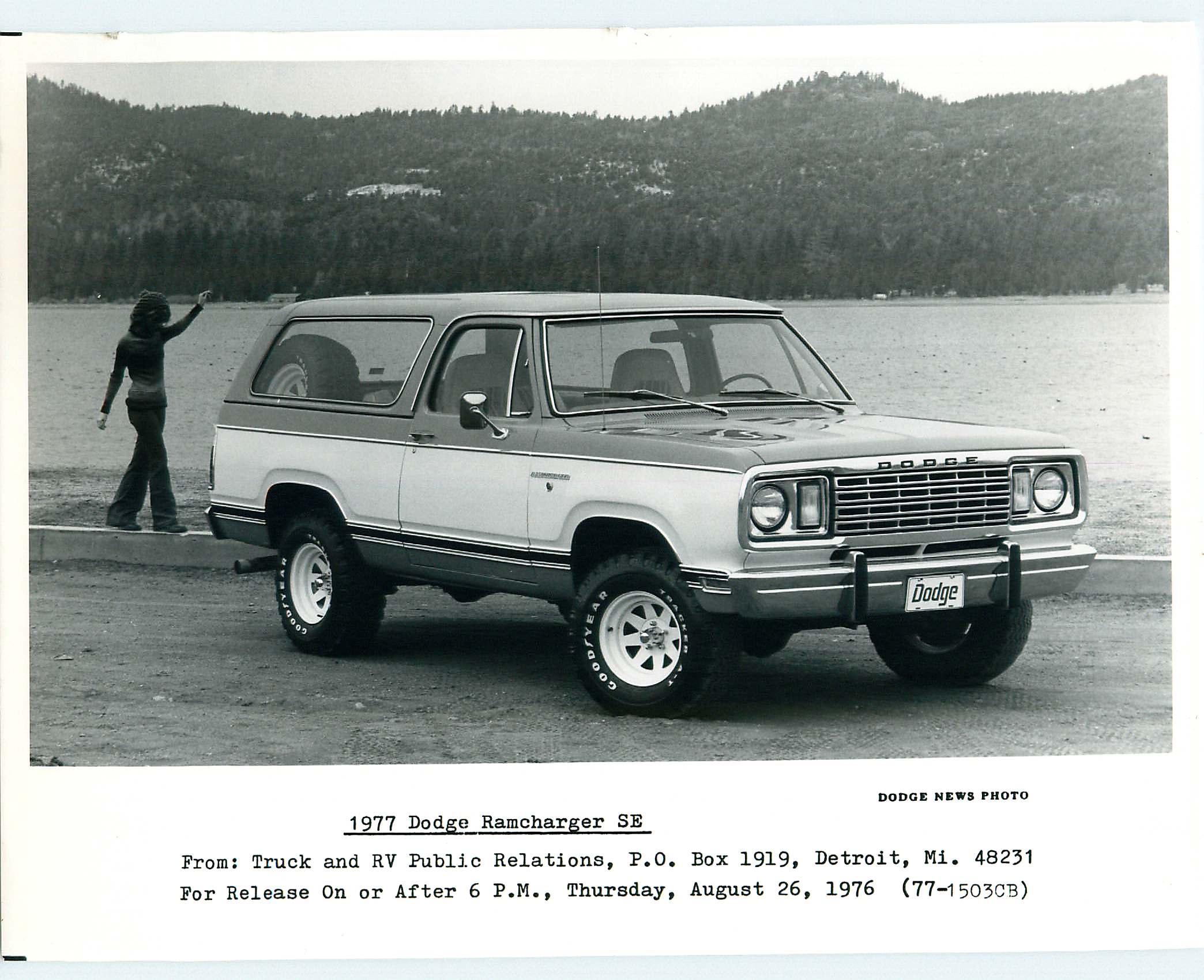 1977_Dodge_Ramcharger_PR_Photo-03