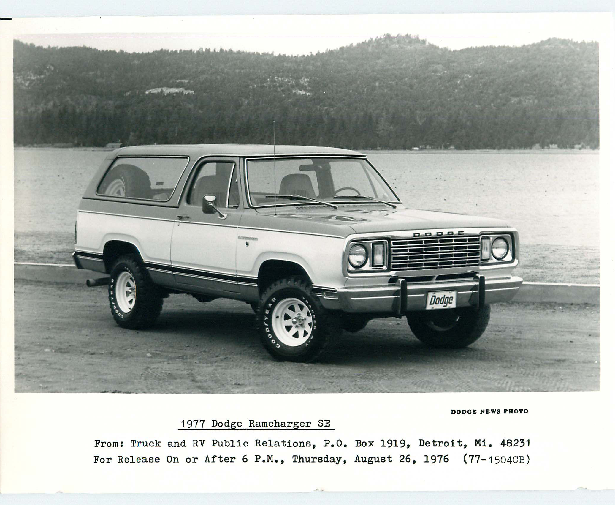 1977_Dodge_Ramcharger_PR_Photo-07