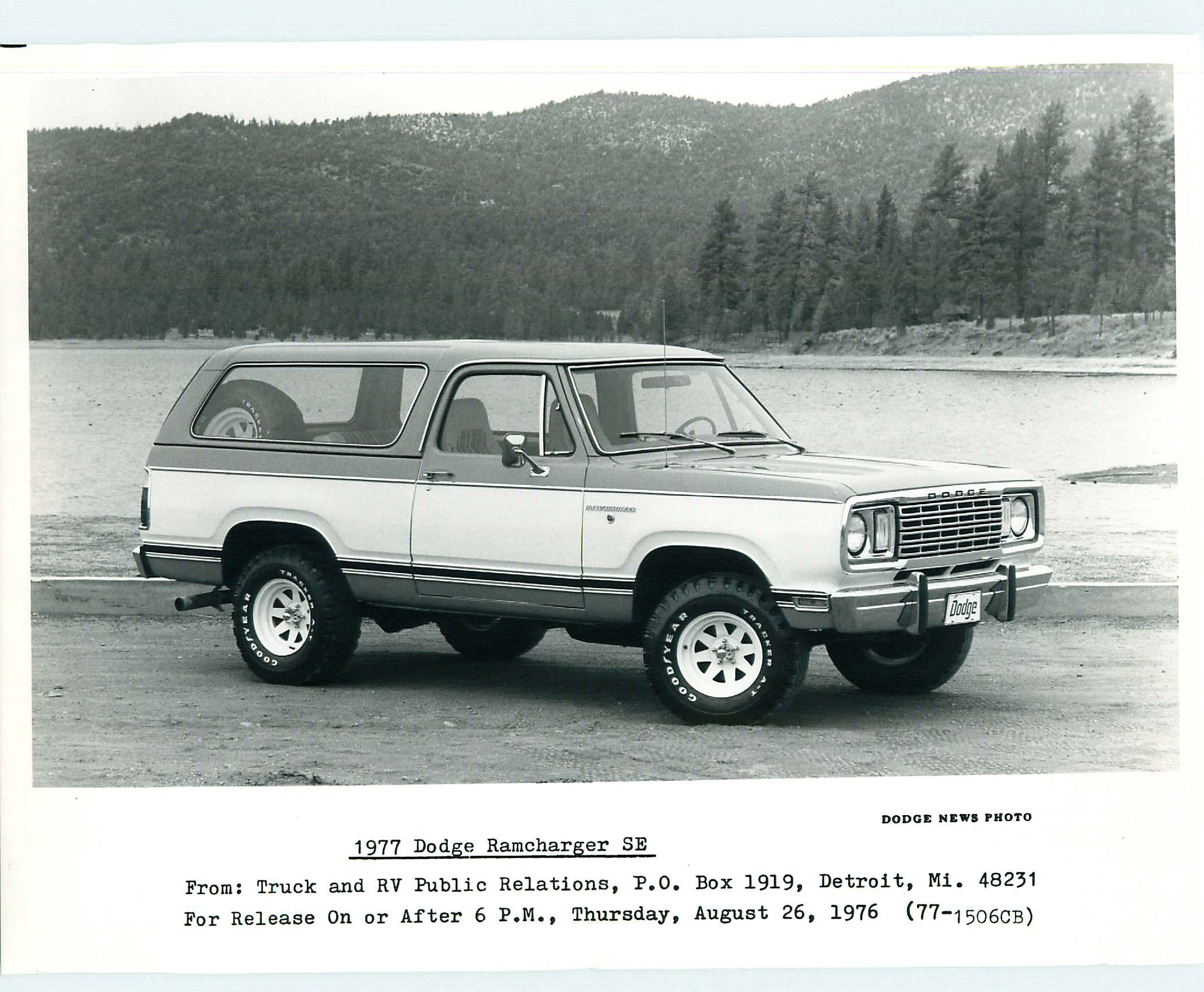 1977_Dodge_Ramcharger_PR_Photo-08