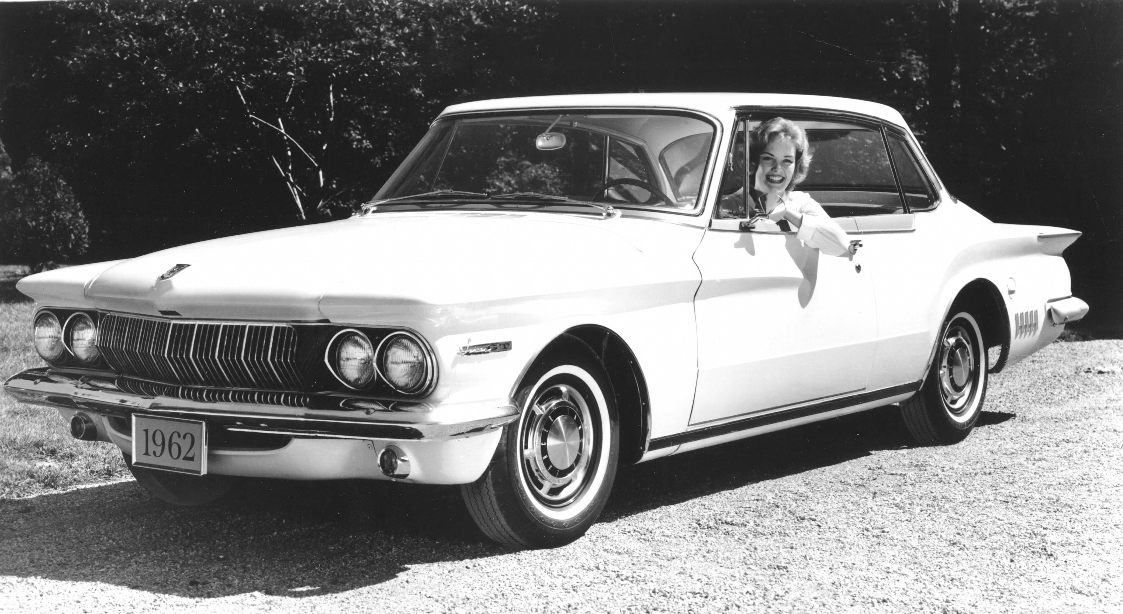 1962_Dodge_Lancer_GT