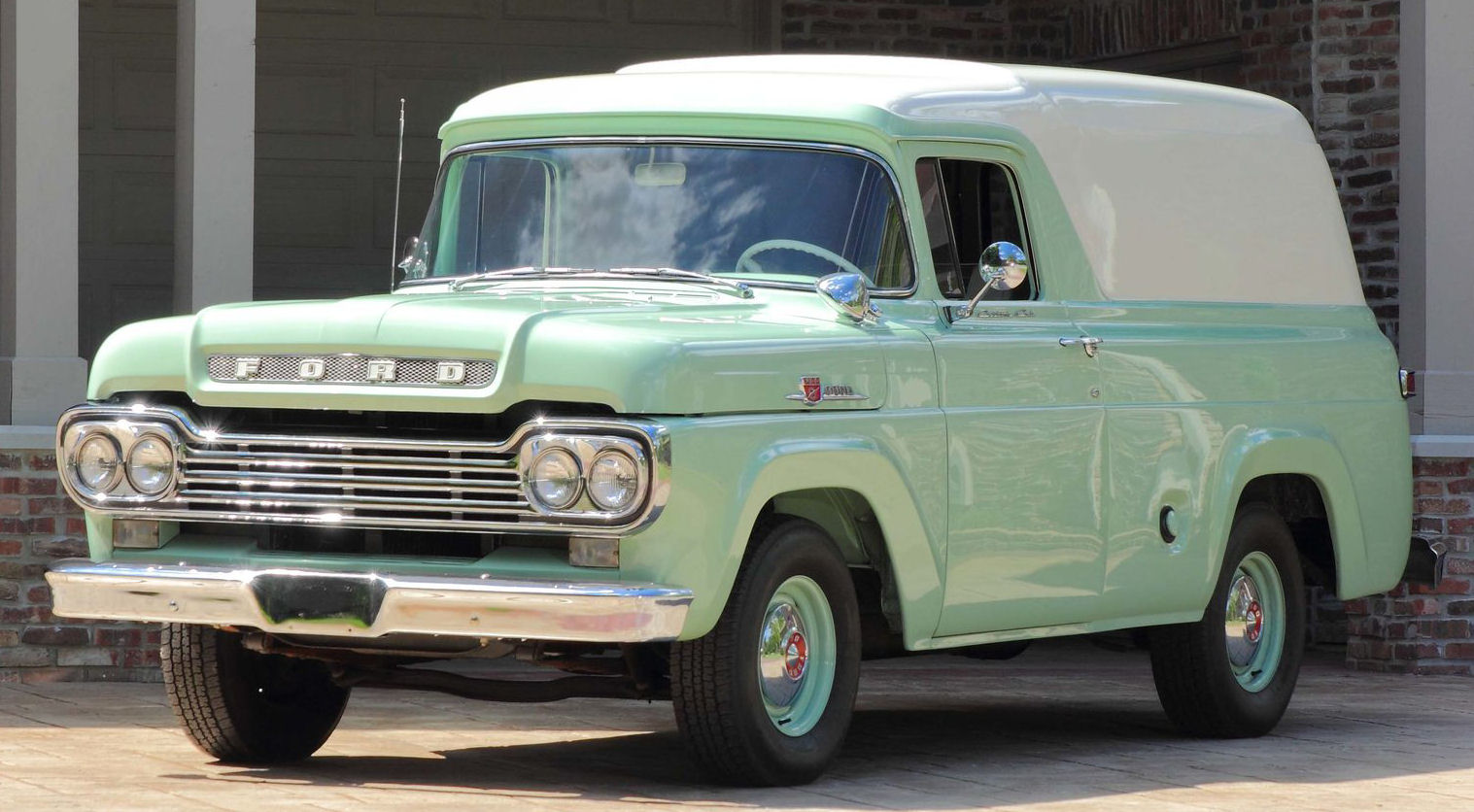 1959_FMC_Truck