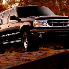 1999_Ford_Explorer-08