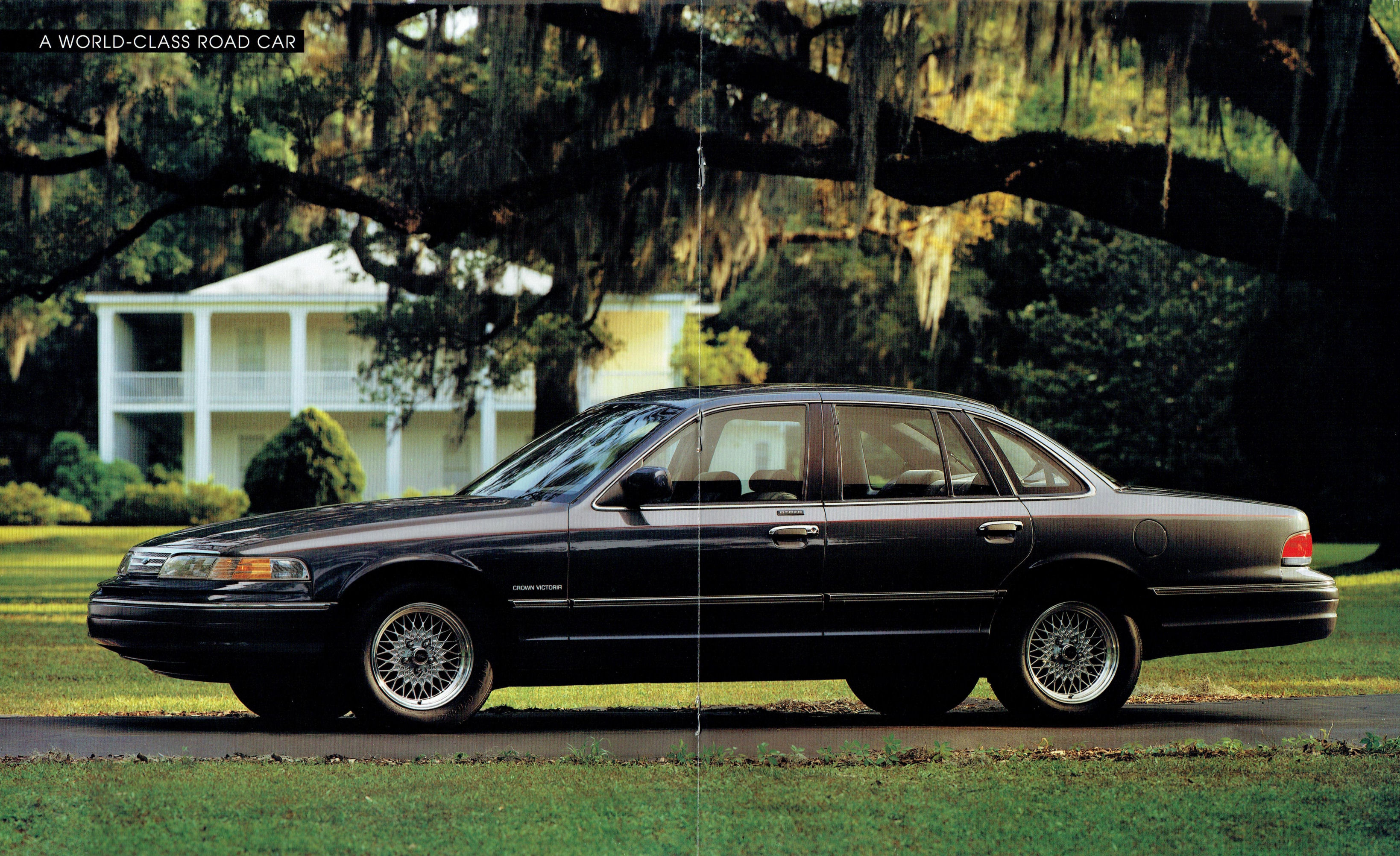 1993_Ford_Crown_Victoria-08-09