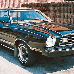 1976_Ford_Mustang