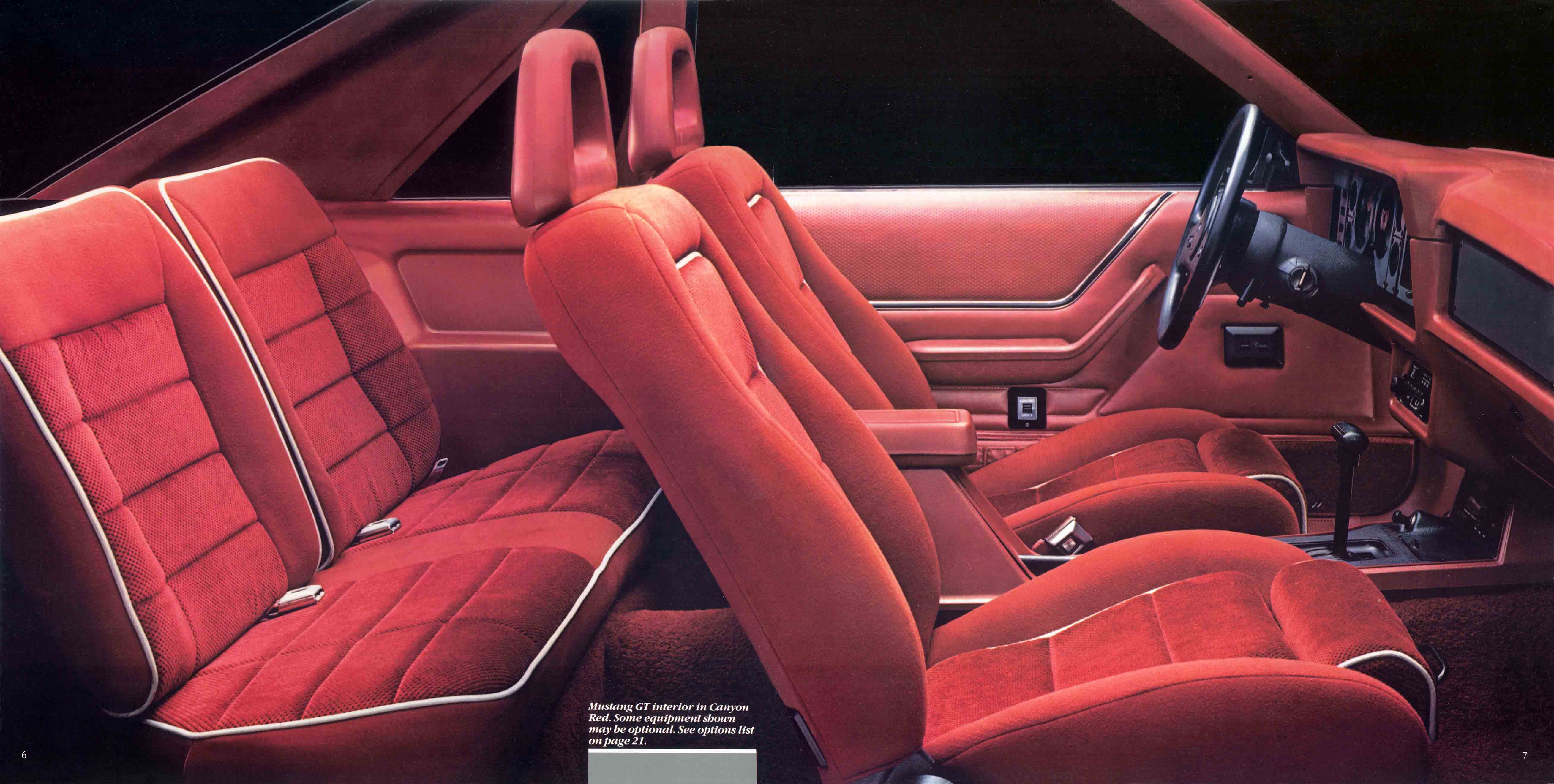 1986_Ford_Mustang-06-07