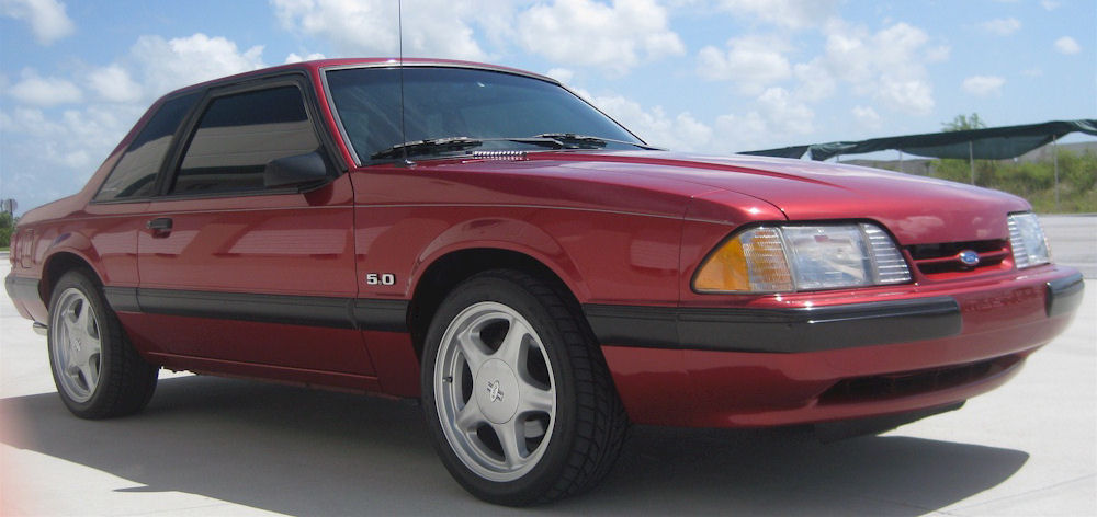 1990_Ford_Mustang