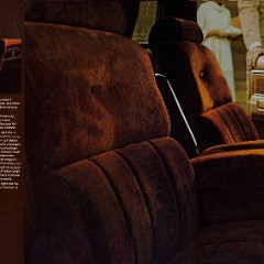 1977_Ford_Thunderbird_Town_Landau-02-03