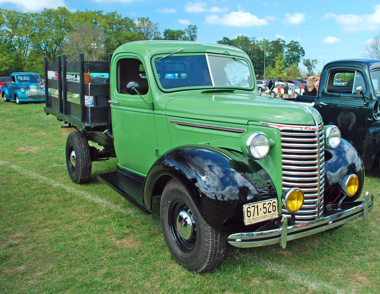 1939_Trucks_and_Vans