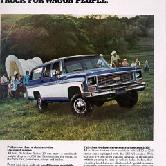 1974_Chevy_Suburban-03