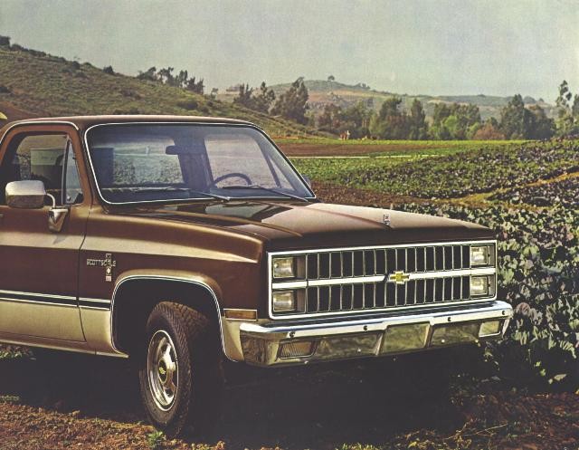 1982_Chevy_Pickups-05