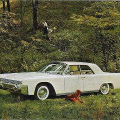 1961_Lincoln_Continental-04