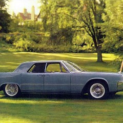 1961_Lincoln_Continental-15