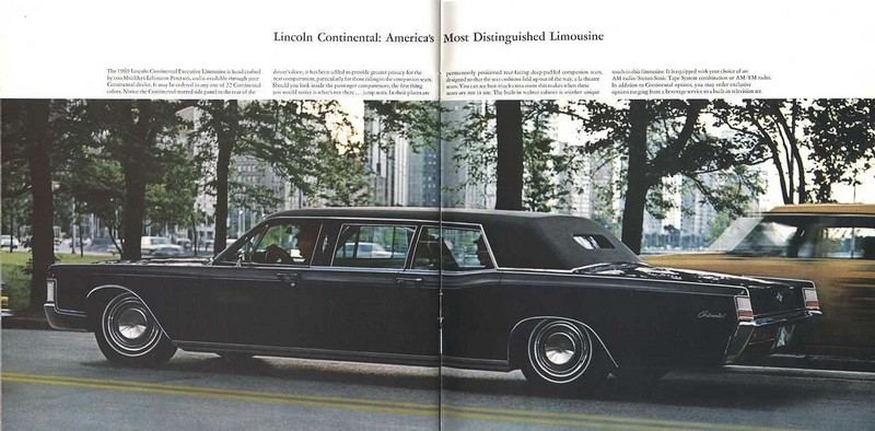 1969_Lincoln_Continental_Mark_III-16-17