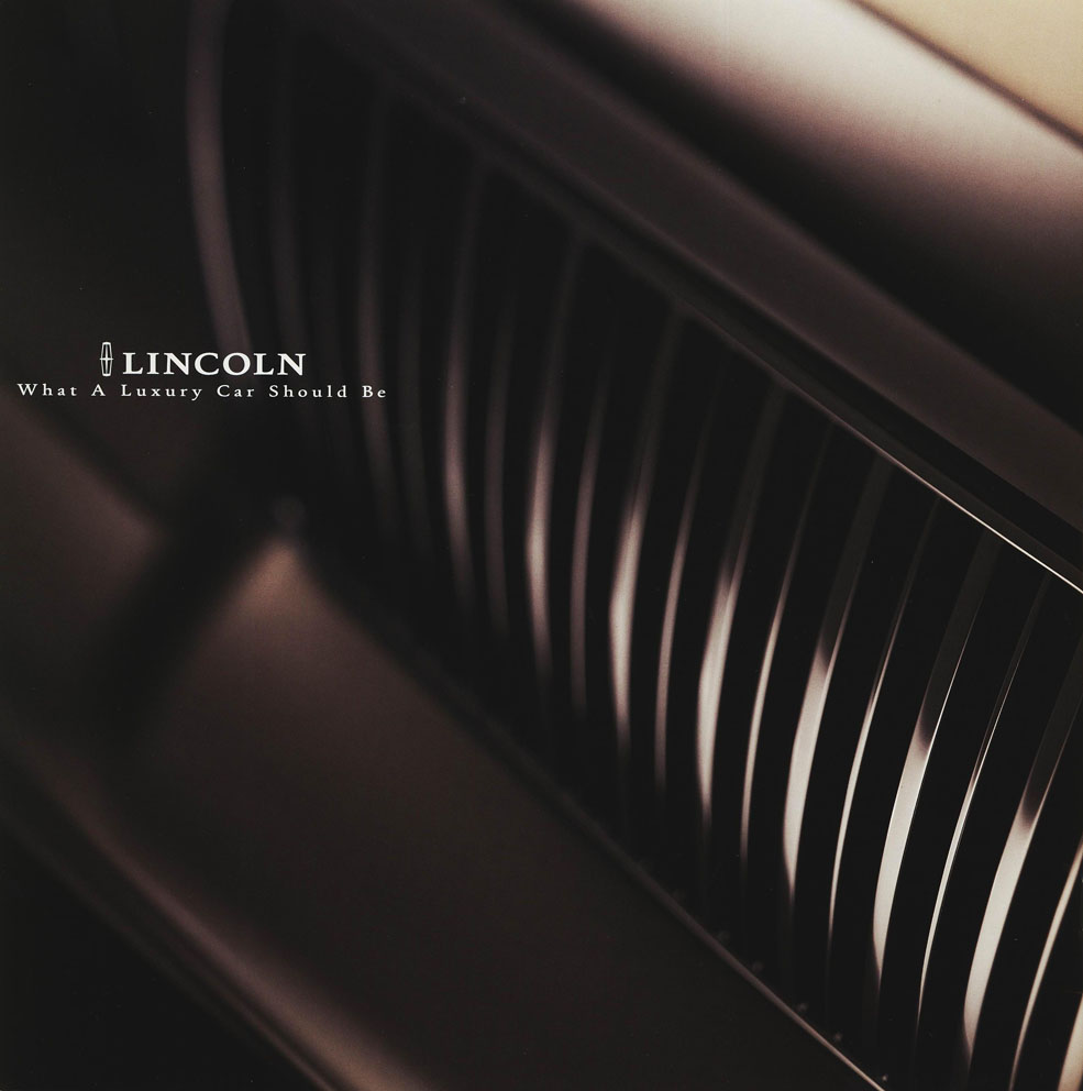 1997_Lincoln_Town_Car-18