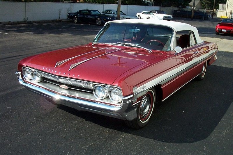 1961_Oldsmobile